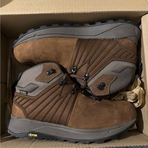 Mens Size 9D Irish Setter Cascade Red Wing Waterproof 5in Alum Safety Boot 83684